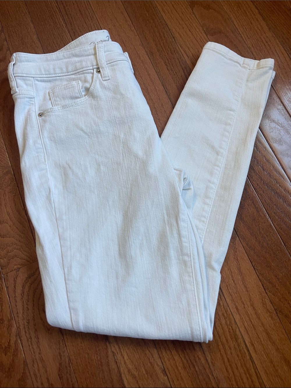 Universal Thread White Skinny Jeans